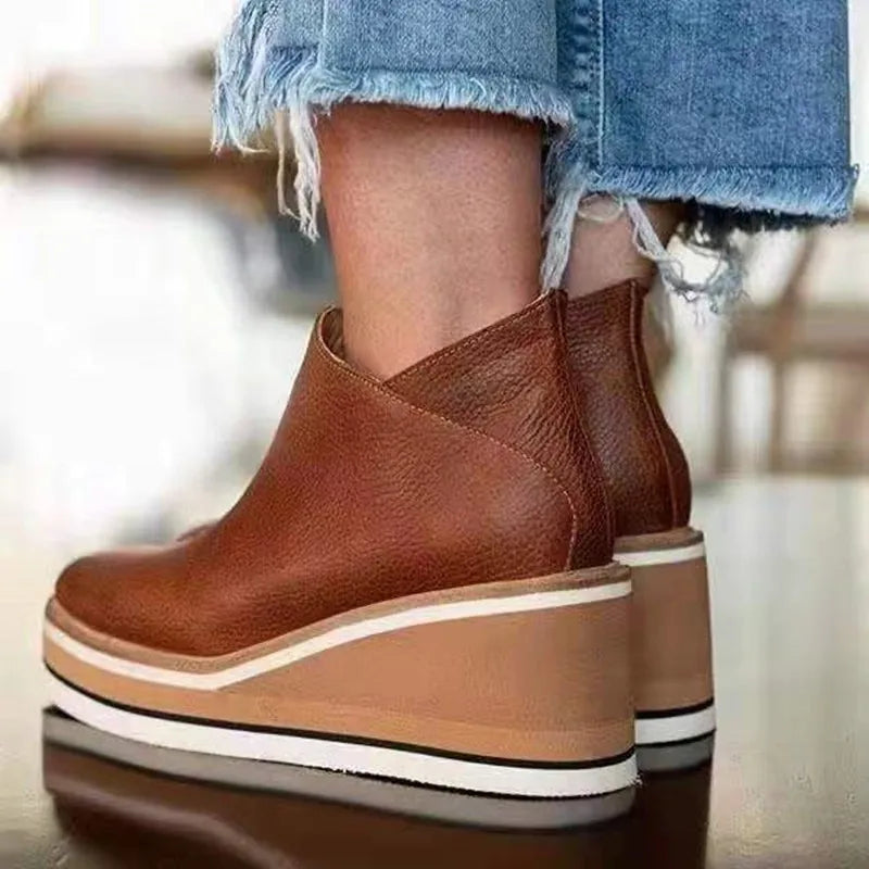 ZOE - Casual Ankle Boots