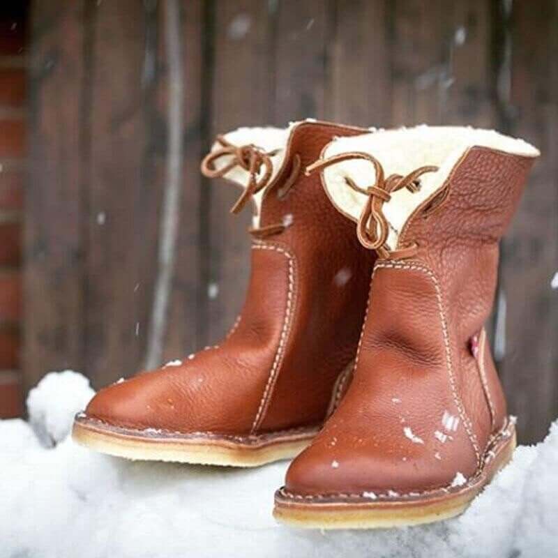 Adelle - Classic Cozy Boots