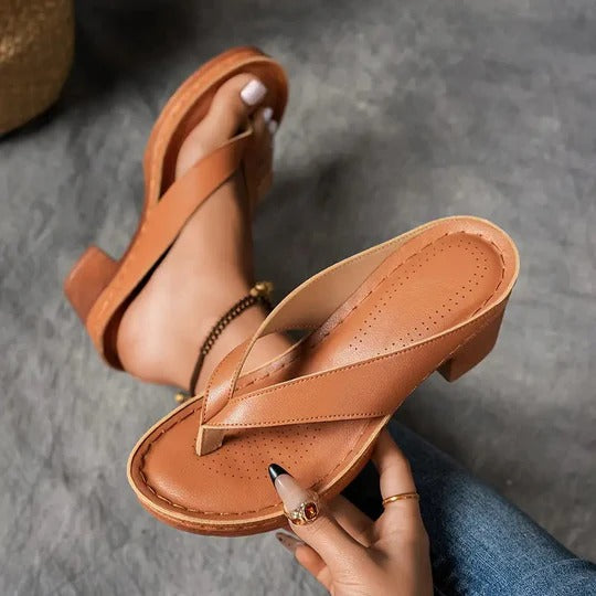 Alondra |  Elegant Relaxed Sandals